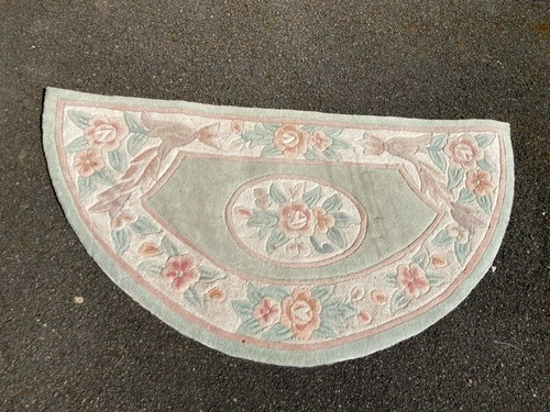 Rug half round wool - round,